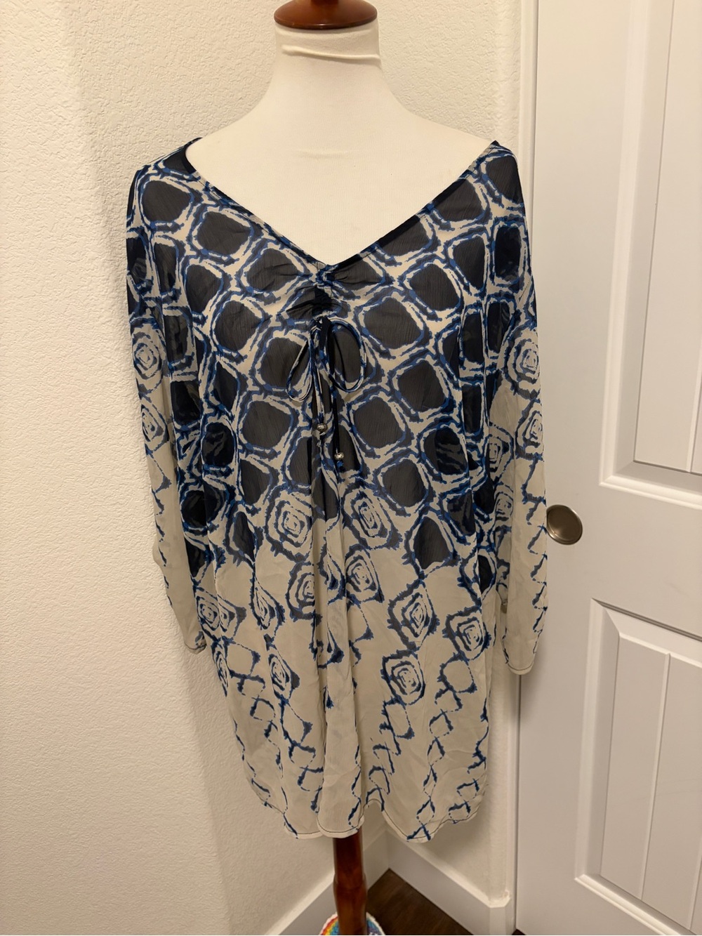 Avenue Navy and Blue Abstract Print Blouse